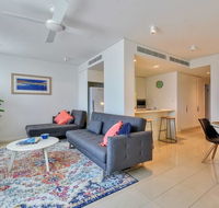 Darwin Waterfront Luxury Apartment - Airlie Beach Holiday
