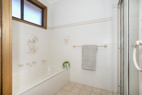 Deering 106, ULLADULLA - Airlie Beach Holiday 2