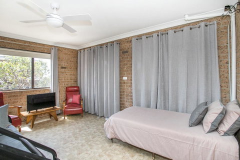 Deering 106, ULLADULLA - Airlie Beach Holiday 0