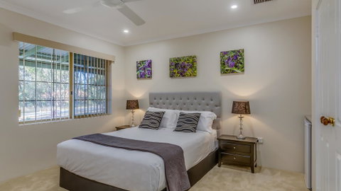 Devonleigh Bed And Breakfast - Airlie Beach Holiday 2
