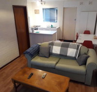 Dianella - Affordable  comfortable close to the city  shops - Airlie Beach Holiday