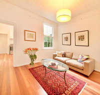 Divine Early-Sydney Home - The Rocks - Airlie Beach Holiday