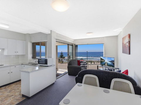 Dolphin Court 6 - Airlie Beach Holiday 0