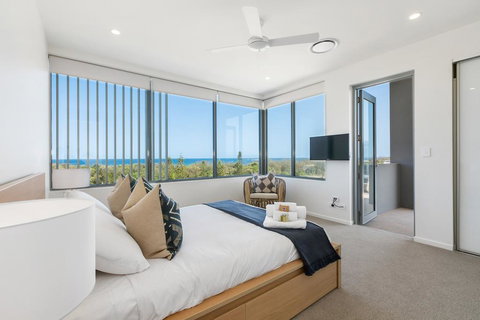 Dune Beachfront Apartments - Airlie Beach Holiday 0