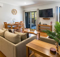 EAGLE VIEW UNIT 5 STAR - Airlie Beach Holiday