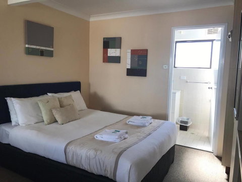 Edgewater Motel - Airlie Beach Holiday 2