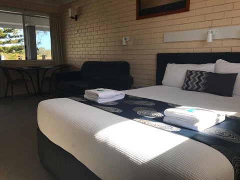 Edgewater Motel - Airlie Beach Holiday 1