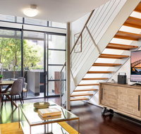 Elegant Loft Perfect for Inner City Explorers - Airlie Beach Holiday