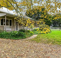 Elm Cottage - Airlie Beach Holiday