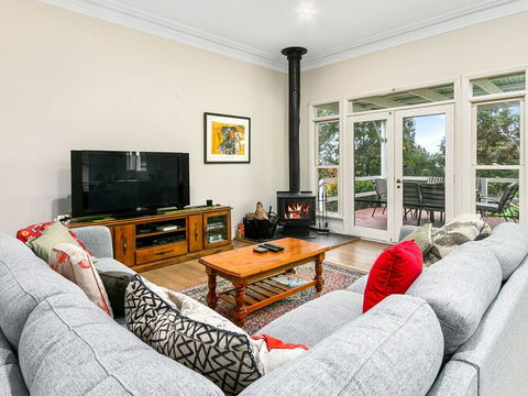 Elm Cottage - Airlie Beach Holiday 3