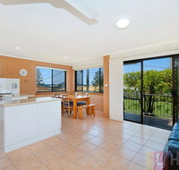 Elsewhere 3 - Airlie Beach Holiday