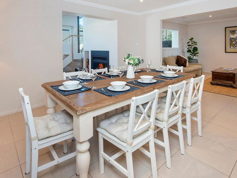 Emerald - Coastal Walk, Swimming Pool, Pet Friendly - Airlie Beach Holiday 2