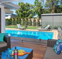 Emerald - coastal walk swimming pool pet friendly - Airlie Beach Holiday