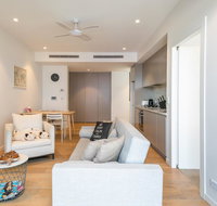 ENCORE IV Bondi Junction - Airlie Beach Holiday