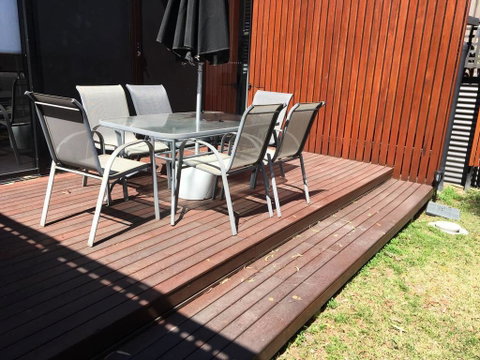 Executive Mansion, Spring Racing, Melbourne Cup - Airlie Beach Holiday 3