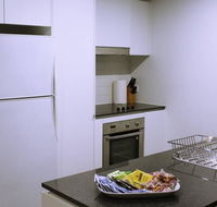 Executively Styled 2 Bed 2 Bath Perfect Location - Airlie Beach Holiday