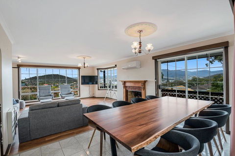 FAMILY With Children Of All Ages - Water/Bridge View - Airlie Beach Holiday 1