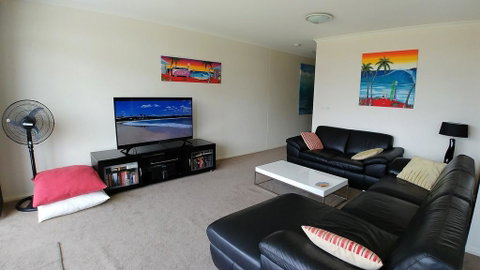 Fathoms Apartment 18/1a Mitchell Pde - All Linen Provided - Airlie Beach Holiday 3