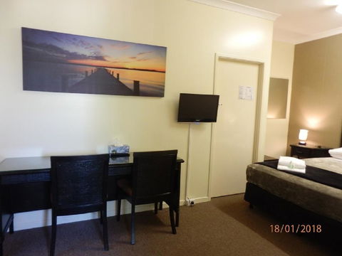 Flying Spur Motel - Airlie Beach Holiday 2