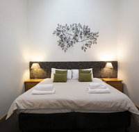 Four Mile Hut - Airlie Beach Holiday