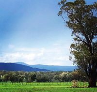Fourjay Farmstay - Airlie Beach Holiday
