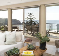Gaze North Mollymook - Airlie Beach Holiday