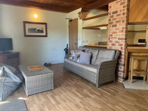 Gilmore Court 4 Byron Bay - Airlie Beach Holiday 3