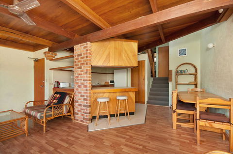 Gilmore Court 4 Byron Bay - Airlie Beach Holiday 1