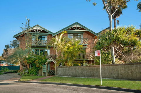 Gilmore Court 4 Byron Bay - Airlie Beach Holiday 0
