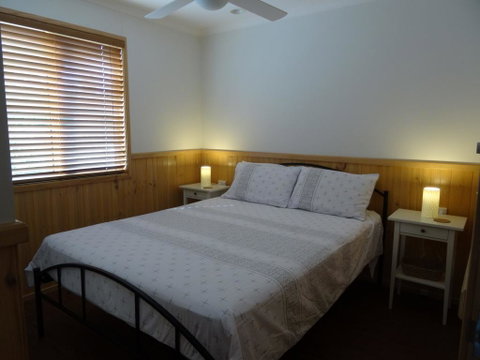 Glasford Crescent 7 KIOLOA - Airlie Beach Holiday 3