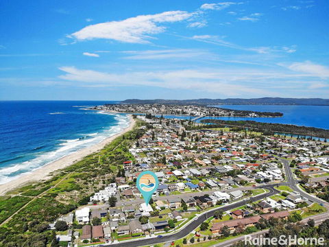 Gone To The Beach - 40 Coogee Ave, The Entrance No - Airlie Beach Holiday 0