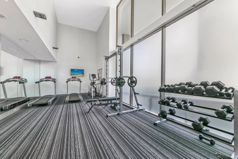 Green Square: Stylish Cozy Apartment In SYDNEY - Airlie Beach Holiday 3