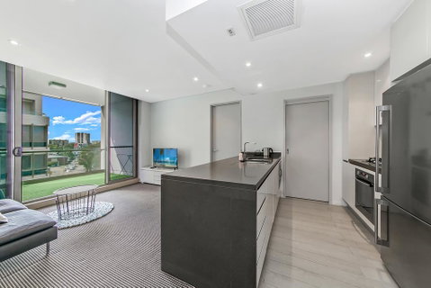 Green Square: Stylish Cozy Apartment In SYDNEY - Airlie Beach Holiday 0