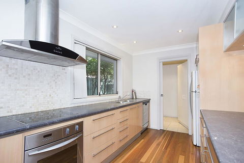 Harmony House - Bateau Bay, NSW - Airlie Beach Holiday 1