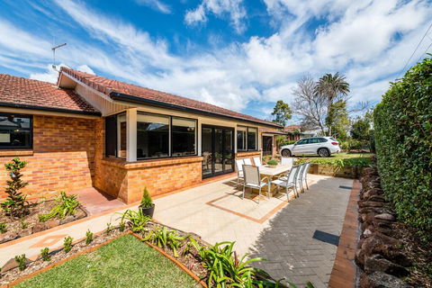 Hedge House - Luxury, Space, Style, Great Location - Airlie Beach Holiday 2