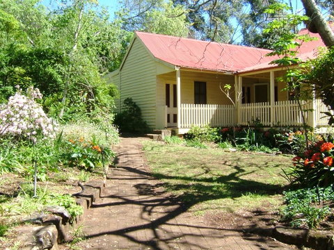 Hermitage Cottage - Airlie Beach Holiday 1