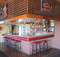 High Country Motel - Airlie Beach Holiday
