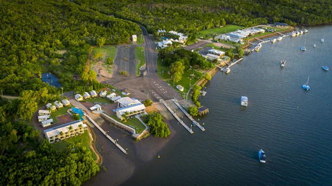 Hinchinbrook Marine Cove Resort - Airlie Beach Holiday 0