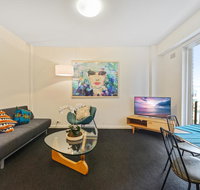 HomeHotel-Urban retreat in secure boutique block - Airlie Beach Holiday