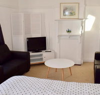 Homy Apartment In Trendy Haberfield - Airlie Beach Holiday