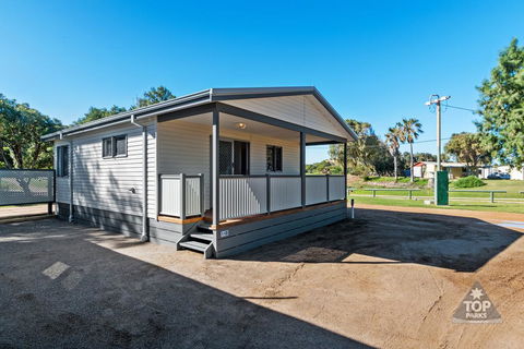 Horrocks Beach Caravan Park - Airlie Beach Holiday 3