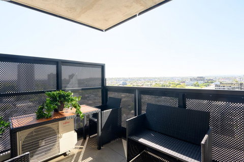 JUDD Your Stylish Richmond Abode Awaits You - Airlie Beach Holiday 2