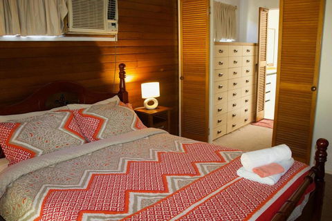 Junction Cottage - Airlie Beach Holiday 1