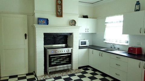 King Cottage - Airlie Beach Holiday 0