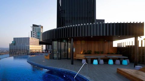 KOZYGURU BRISBANE CBD 1 BED APT AMAZING VIEW QBN550-1601 - Airlie Beach Holiday 3