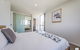 KOZYGURU BROADBEACH AMAZING VIEW 2 BED APT + FREE PARKING WALK TO BEACH QBR004 - thumb 2