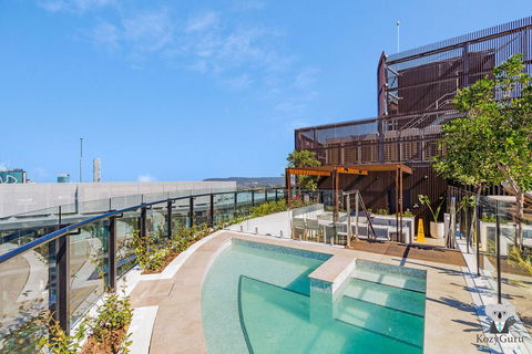 KOZYGURU FORTITUDE VALLEY HOLIDAY STYLE 2 BED APT FREE PARKING QFV211-1601 - Airlie Beach Holiday 2