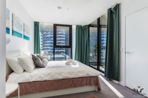 KOZYGURU FORTITUDE VALLEY HOLIDAY STYLE 2 BED APT FREE PARKING QFV211-1601 - Airlie Beach Holiday 1