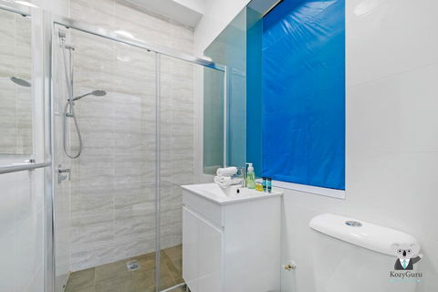 KOZYGURU Kings Cross SKY GARDEN Studio CBD - Airlie Beach Holiday 0
