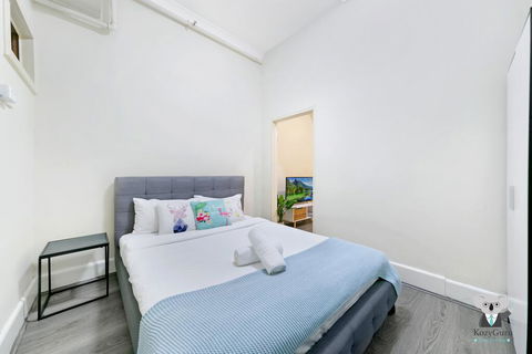 KOZYGURU Kings Cross SKY GARDEN Studio CBD - Airlie Beach Holiday 1